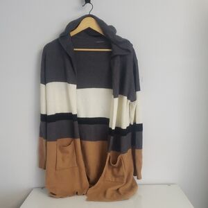 Suzy Shier Black Knit Cardigan